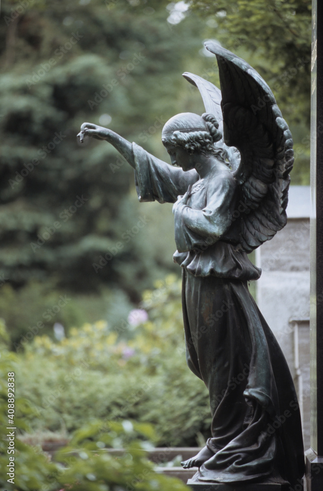 Fototapeta premium Auf dem Nikolaifriedhof in Goerlitz