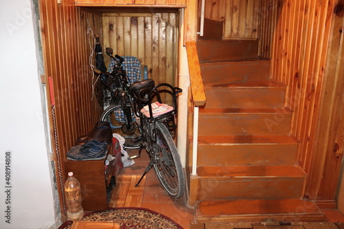 Best transport to quarantine.