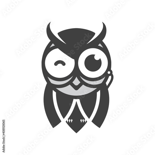 monocle Owl