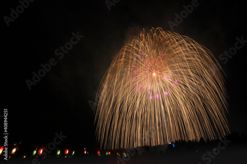 Wallpaper Mural 片貝の花火　三尺玉 Torontodigital.ca