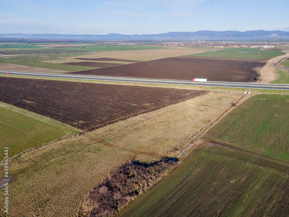 Obraz premium Upper Thracian Plain near city of Stara Zagora, Bulgaria