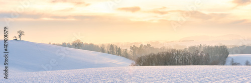 Winterliche Abendstimmung im Oberösterreichischen Mühlviertel