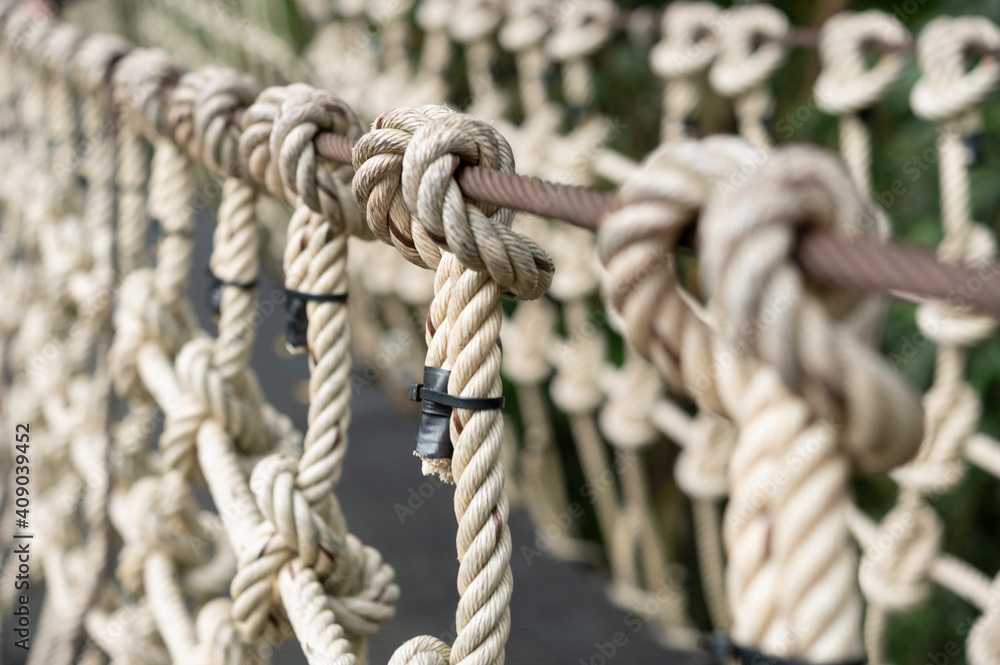 Braided rope into a bridge Braided rope into a bridge