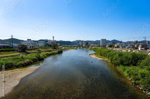 岐阜県多治見市 記念橋から眺める土岐川と多治見の街並み