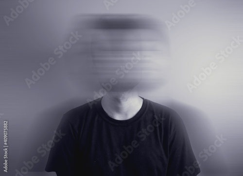 Fotografia schizophrenic man - mental disorder