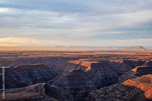 Desert sunrise over goosenecks of San Jaun River, southern Utah