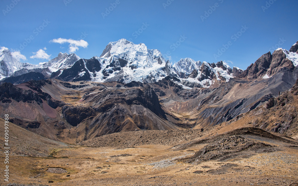 Beautiful views of Yerupajá on the Cordillera Huayhuash circuit, Ancash, Peru
