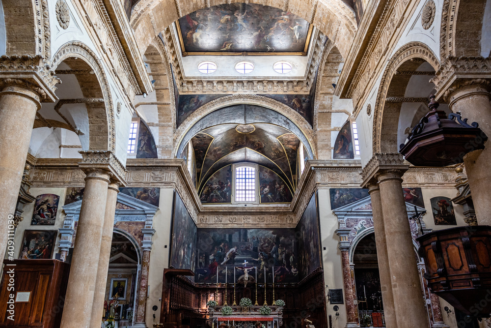 Interior of the Basicila cathedral di S. Agata V.M. in Gallipoli, 
Apulia, Italy - Europe
