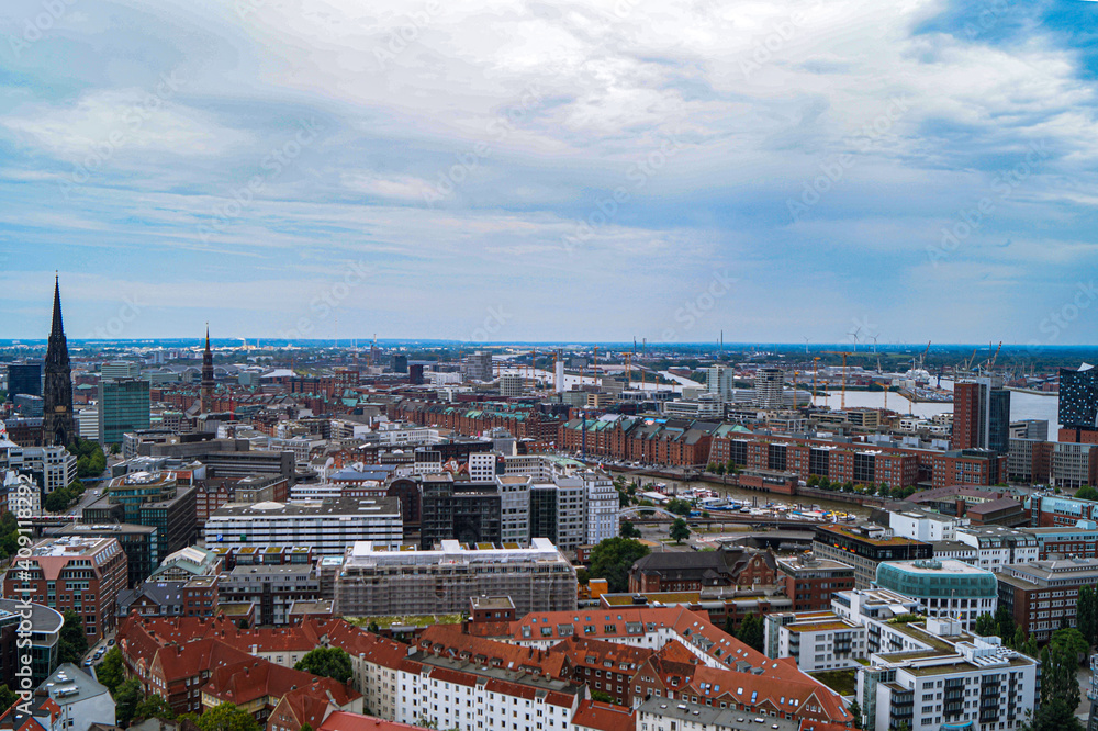 Blick von St. Michaelis über Hamburg