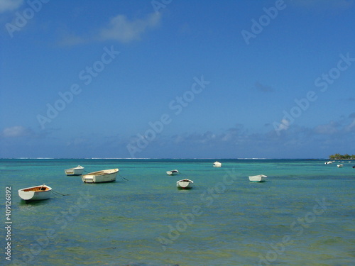 boats on the beach © Marcelo