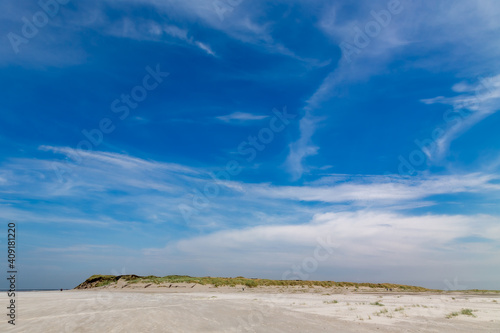 Fototapeta Naklejka Na Ścianę i Meble -  Lonely beach on the west end of the East Frisian island Juist, Germany.