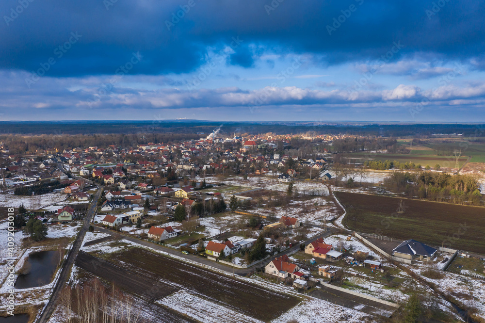 Iłowa, miasto w zachodniej Polsce. Panorama z drona.