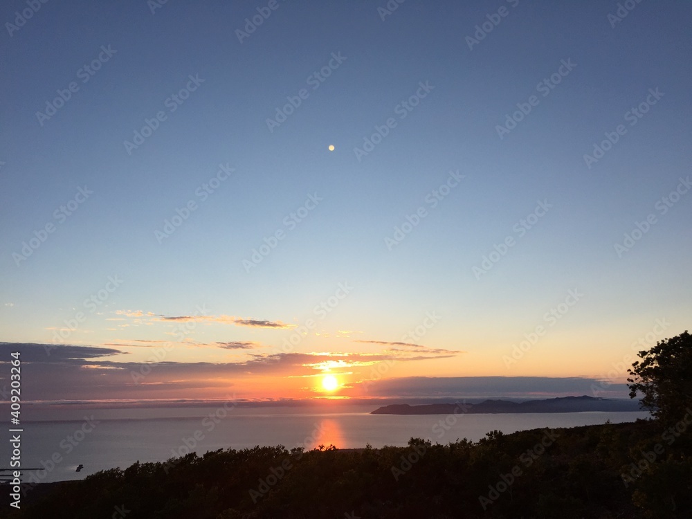 Obraz premium 北海道利尻島で見た夕日