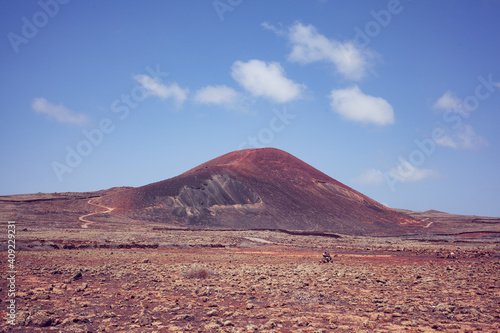 Vulcano montagna su isola deserta Fuerteventura photo