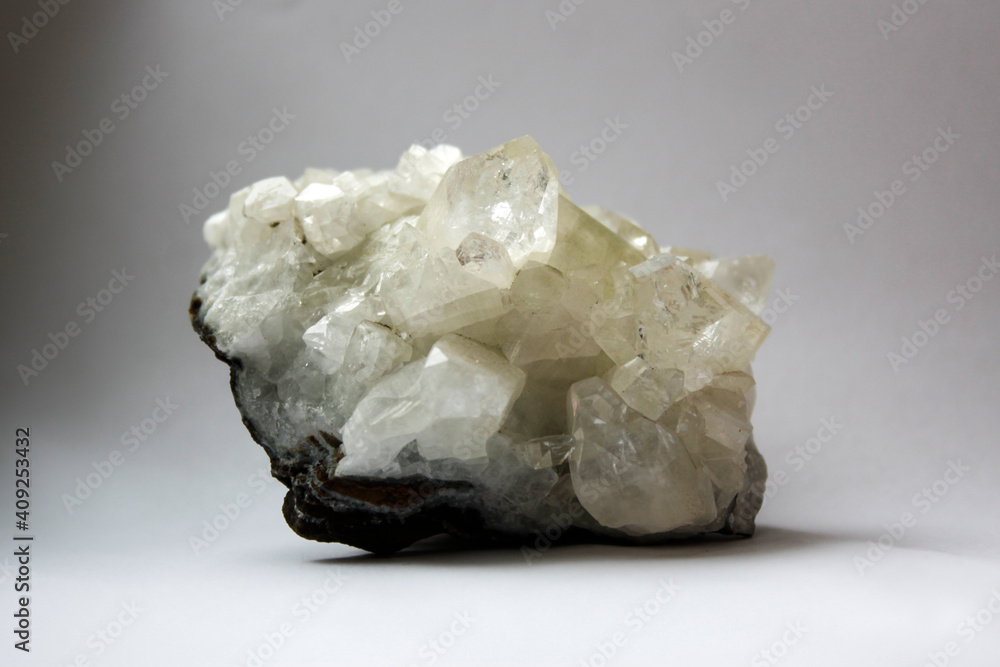 mineral stone crystal semi precious quarz mineral stone crystal semi precious quarz