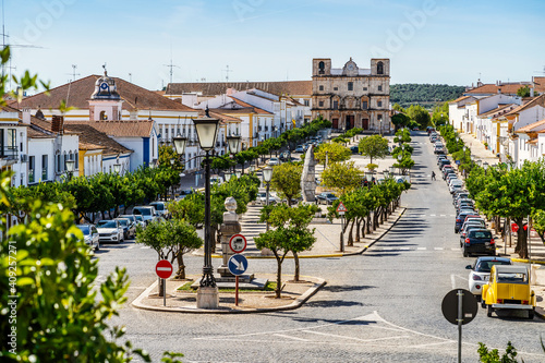 Fototapeta Naklejka Na Ścianę i Meble -  Main square in city center of historic Vila Vicosa, Alentejo, Portugal