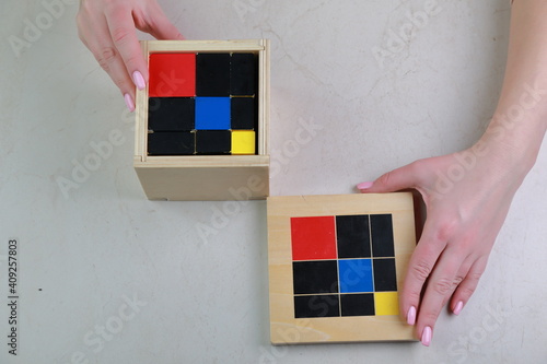 Tableau sur toile Montessori binomial and trinomial cubes