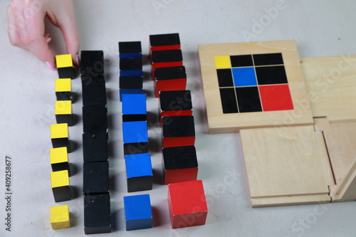 Tableau sur toile Montessori binomial and trinomial cubes