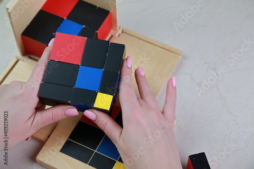 Tableau sur toile Montessori binomial and trinomial cubes