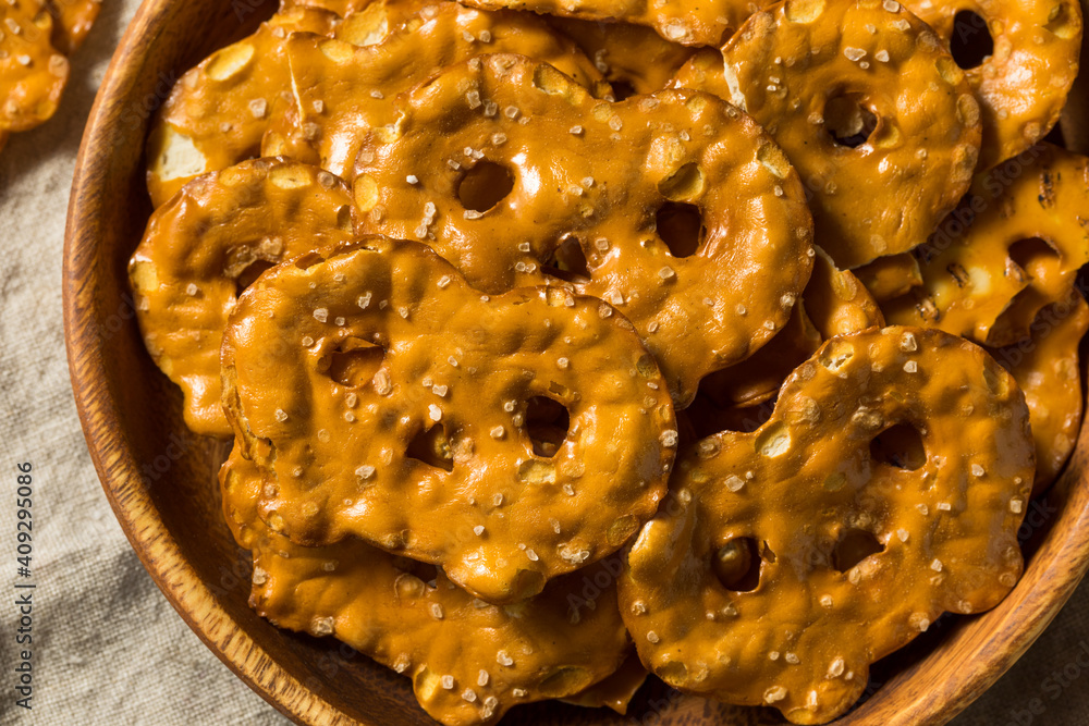 Homemade Salty Pretzel Crisps Homemade Salty Pretzel Crisps