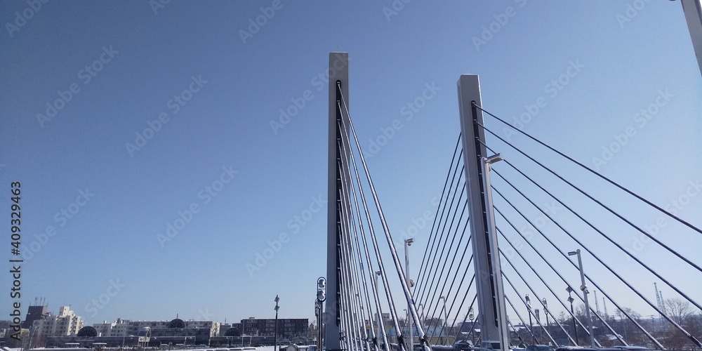 Obraz premium bridge over the river
