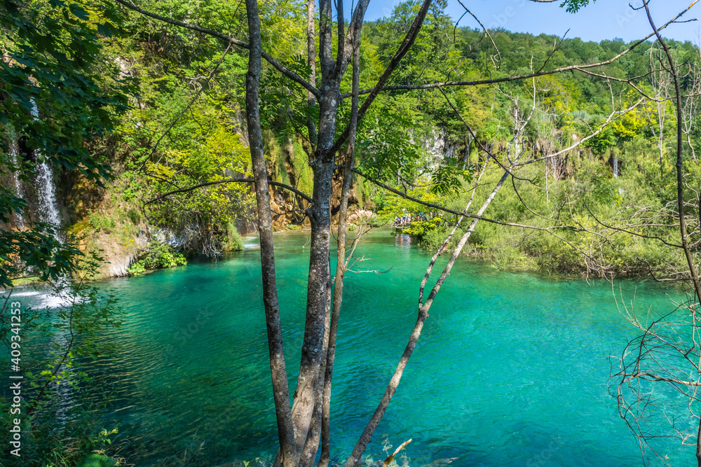 Obraz premium Landscape of Plitvice Lake National Park, view of its crystal water