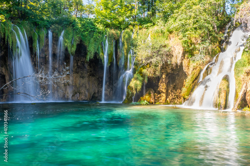 Fototapeta Naklejka Na Ścianę i Meble -  Waterfalll in Plitvice Lakes, Croatia
