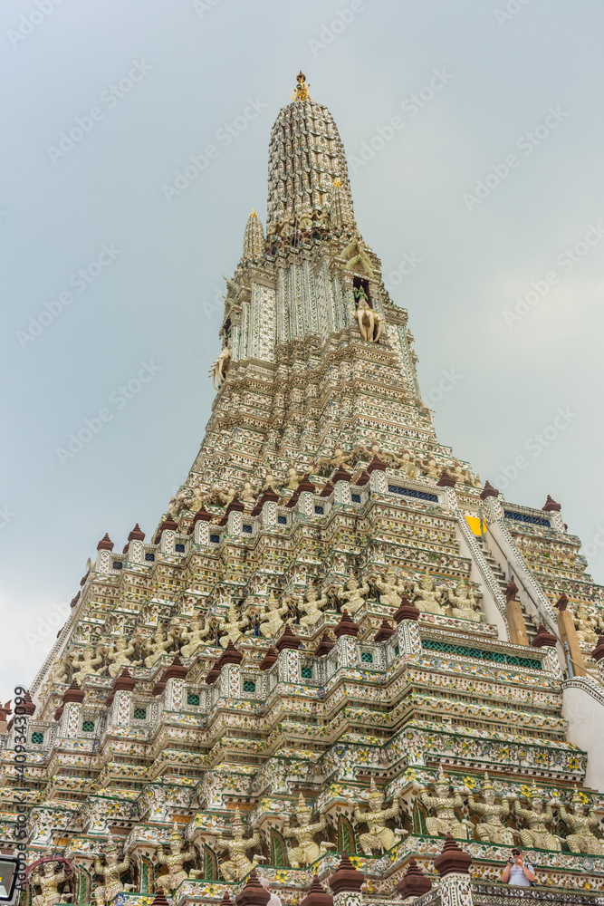 BanGKOK, THAILAND, 8 JANUARY 2020: Wat arun Temple