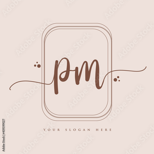 PM Initial handwriting logo. Hand lettering Initials logo branding, Feminine and luxury logo design isolated on elegant background.