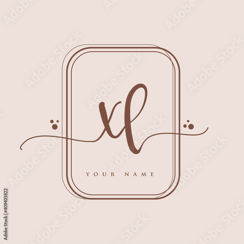 XL Initial handwriting logo. Hand lettering Initials logo branding, Feminine and luxury logo design isolated on elegant background.