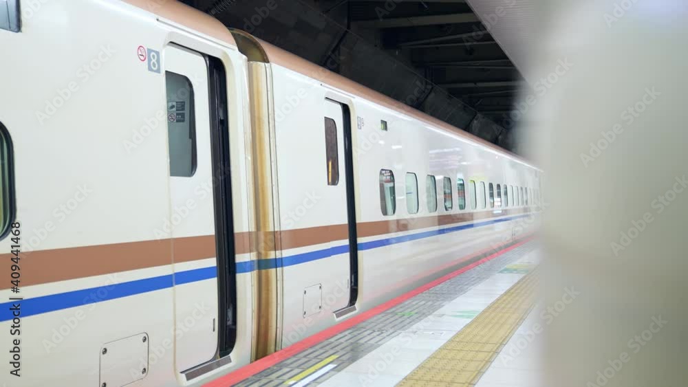 新幹線 ホーム 発車 スローモーション 新幹線 ホーム 発車 スローモーション