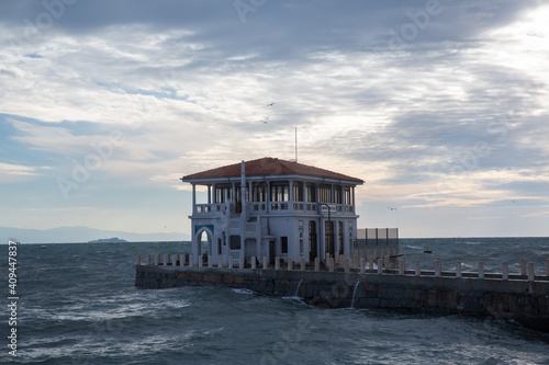 lighthouse on the pier © bahadirbermekphoto