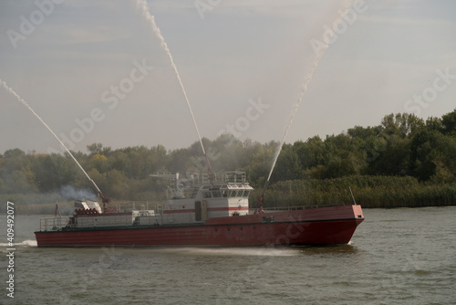 The fire boat salutes