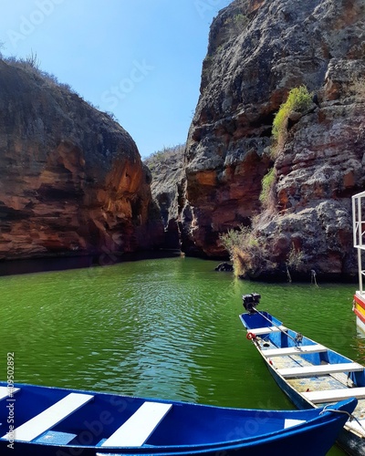 Cânions no rio são francisco, jangada e água verde photo