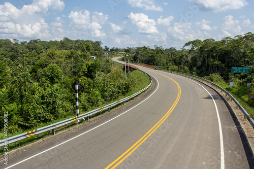 Carreteras, Puentes y construcción en la selva peruana