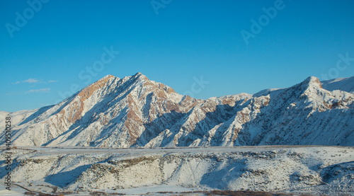 snow-white mountain during the day