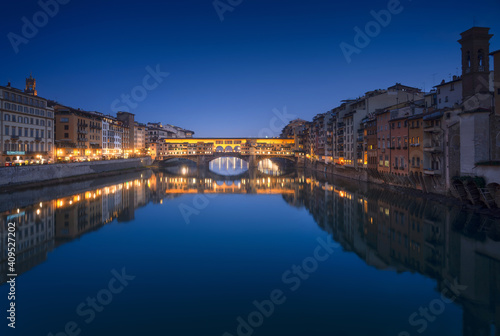 Ponte Vecchio bridge and Arno river in Florence at sunset. Tuscany  Italy.