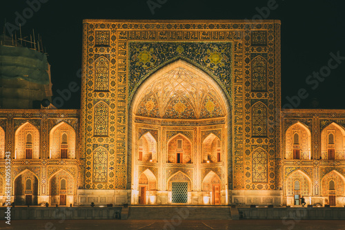 ウズベキスタンのモスク