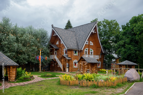 Quadro em tela One of the most popular tourist places of the city is the Carved and decorated S
