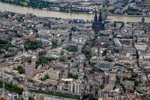 Innenstadt der Stadt Köln am Rhein. Kölner Dom, Hauptbahnhof, 