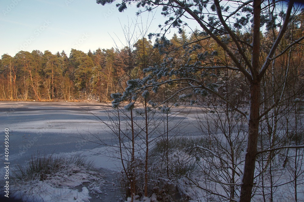 Krebssee mit Eisdecke Krebssee mit Eisdecke
