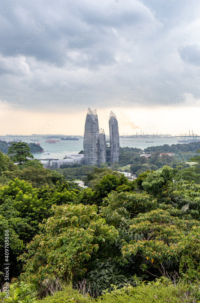 Gratte-ciels dans le baie de Singapour