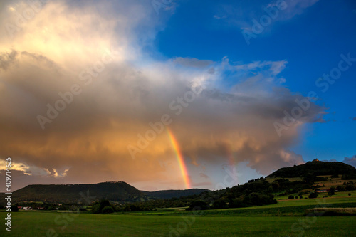 Regenbogen über der Schwäbischen Alb