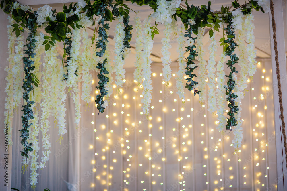 the use of flowers in decor in the interior the use of flowers in decor in the interior