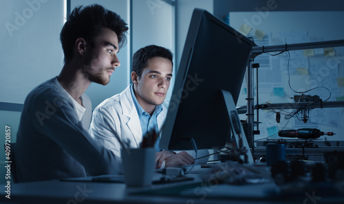 Engineering students working in the lab