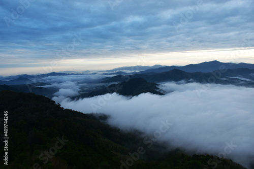 Fototapeta Naklejka Na Ścianę i Meble -  Beautiful Sea of Mist in Betong , Thailand. in morning time