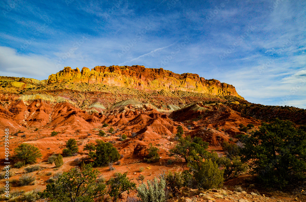 Desert Landscape in Souther Utah, southwest USA, cliffs, mesa, mountains, vegetation, and great views