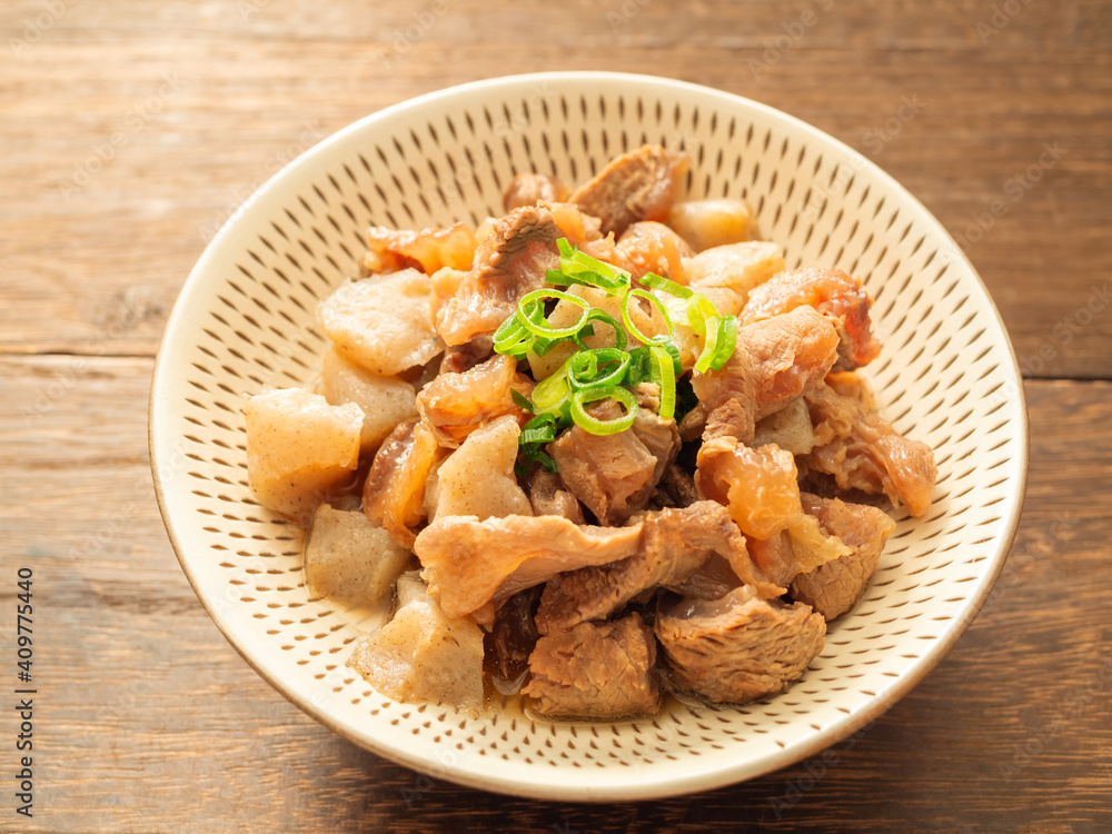牛すじとこんにゃくの煮込み 牛すじとこんにゃくの煮込み