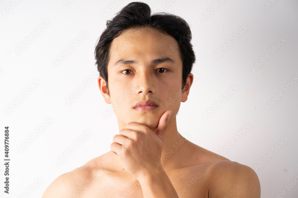 © Timeimage - Portrait of handsome young man with clean muscles and skin