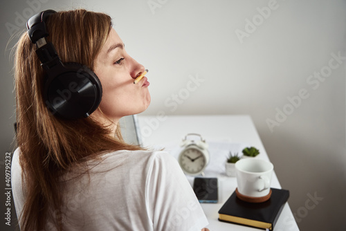 Bild auf Leinwand Lazy and distracted employee at remote work